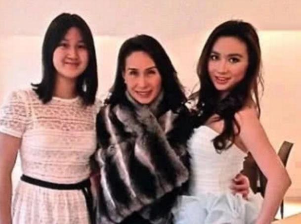 何鸿燊|赌王家族二、三代都阴盛阳衰，但颜值却很高，子孙个个都男俊女靓