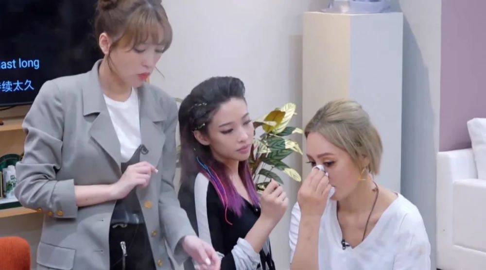 李斯丹妮|遭男友用假名字恋爱，被甩后才发现受骗，让宁静心动的李斯丹妮太单纯