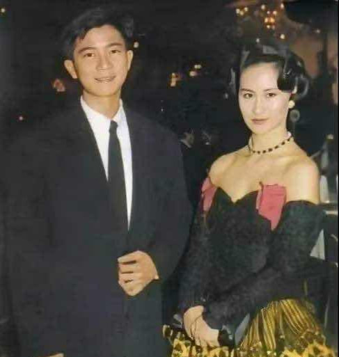 陈百强|是谁拆散了赌王女儿何超琼和陈百强？两人求而不得的爱情至今令她意难忘