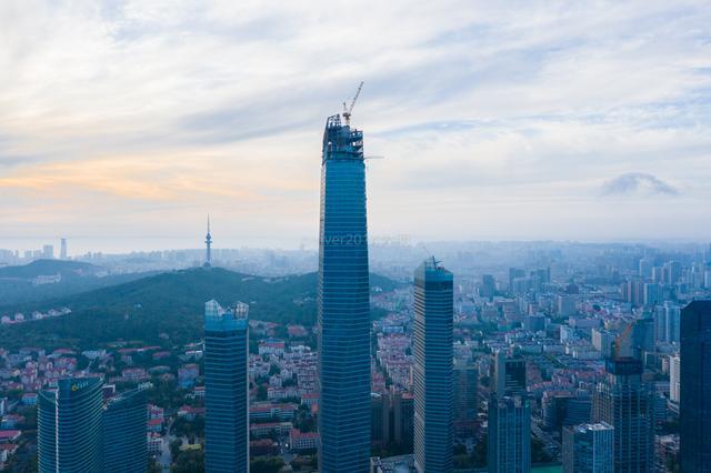 青岛新地标海天中心,投资137亿元建成的青岛第一高楼