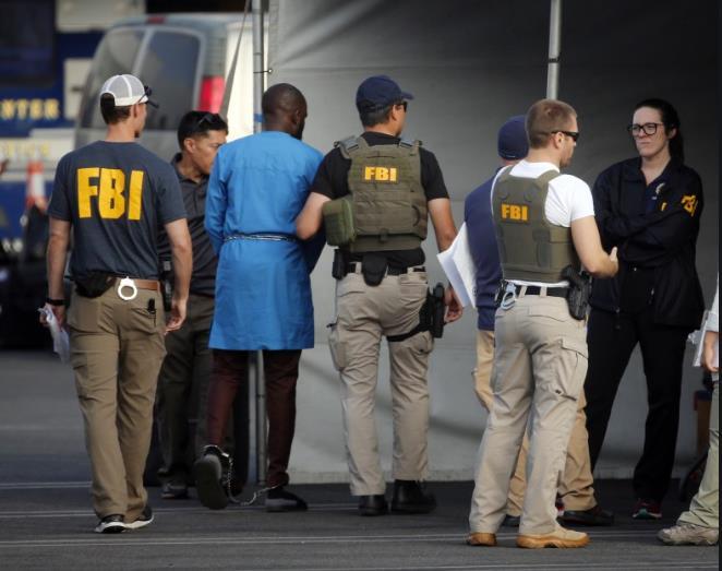 非洲_社会|美国女子到非洲见34岁网恋男友，却遭对方囚禁一年骗光数十万