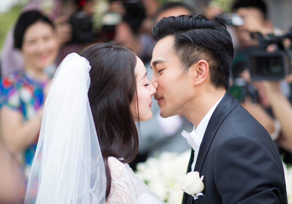 关晓彤|杨幂为关晓彤宣传新剧，对关晓彤的称呼成亮点，这是承认自己老了？