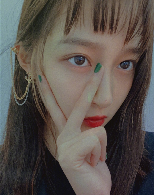 关晓彤|杨幂为关晓彤宣传新剧，对关晓彤的称呼成亮点，这是承认自己老了？