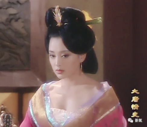 秦岚|反手甩人耳光的秦岚是温柔还是彪悍，光靠一句子宫自由可说不清！