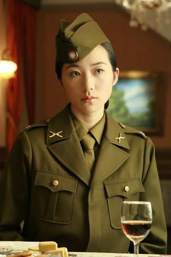 张涵予|国共两党、地上地下、身份证明，张涵予携《风筝》女主演生死谍战