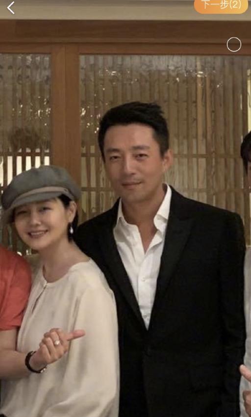 汪小菲|汪小菲晒16年与大s旧照秀恩爱，感慨自己长皱纹，但老婆一直都很美