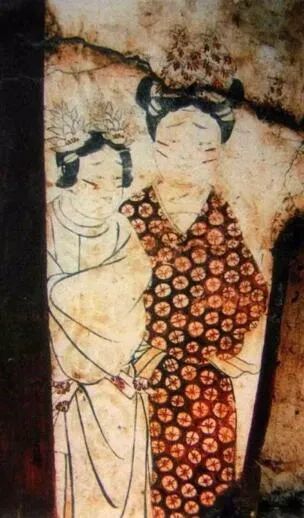 |太阳穴处的那道“斜红”