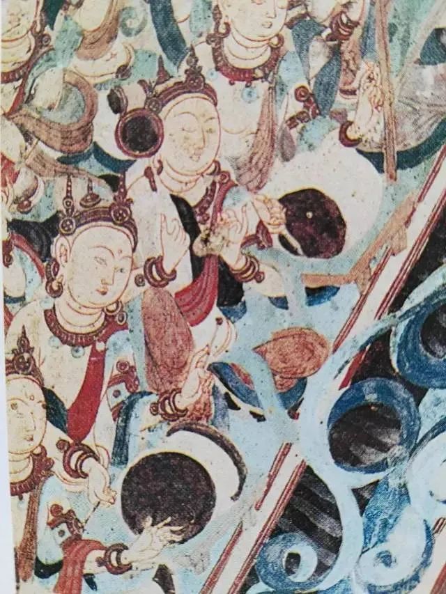 |太阳穴处的那道“斜红”