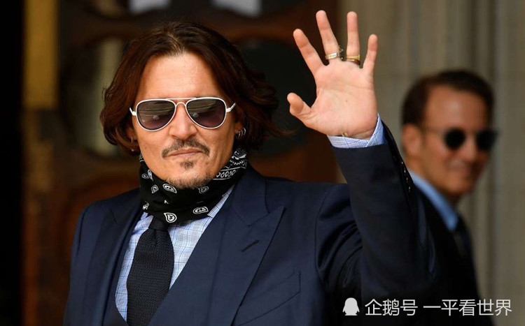 约翰尼·德普|德普庭审期间最新生活照曝光，多名工作人员作证庭审逐渐有利德普