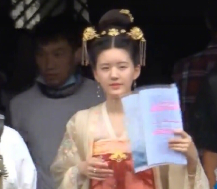 迪丽热巴|《长歌行》成大型“卸妆”现场，离开美颜后，主演们的颜值很真实