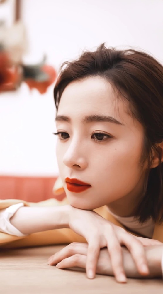 胡冰卿|胡冰卿资源就像开了挂一样，新剧要低调开拍，男主还是高伟光