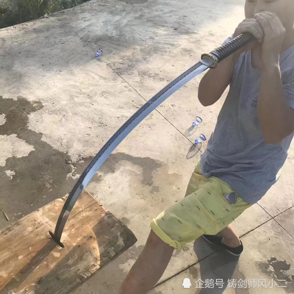 低调大气26寸唐刀月刃