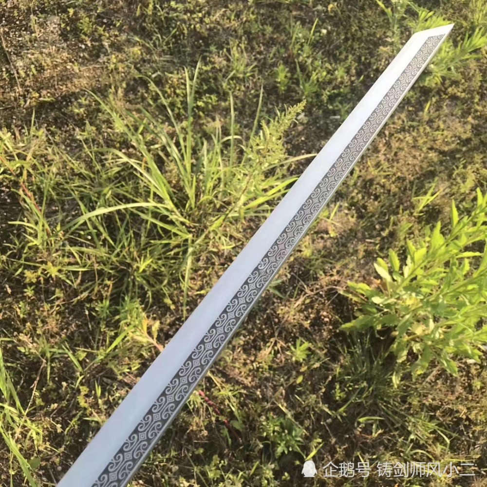 低调大气26寸唐刀月刃