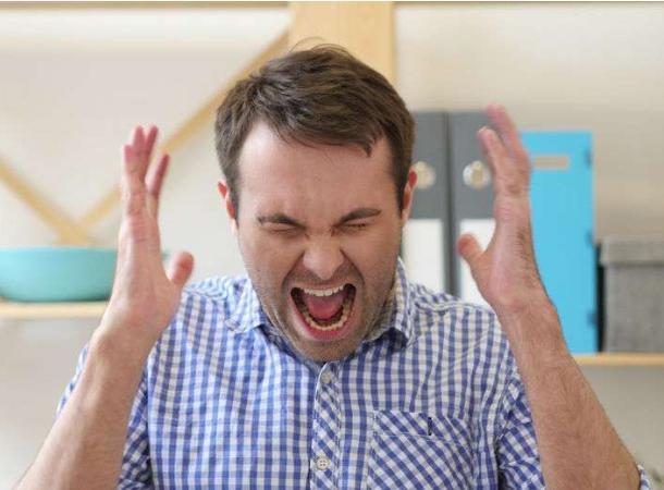 脑梗|忠告：晨起若有4个表现或是血管堵了，坚持“一多三少”或能改善