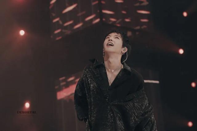 华晨宇|华晨宇安慰人的方式有点怪，却让无数人心里跟着暖了起来