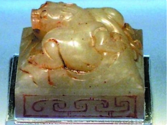 孔忠良|小学生捡到玉玺，上交后获20元奖励，45年后专家却又找上门