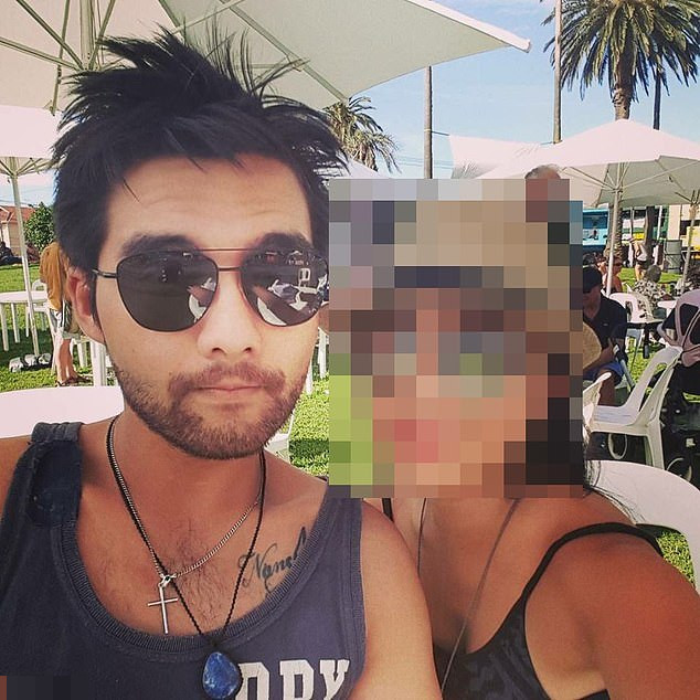 人民币|男子偷偷把父亲580万财产挥霍得仅剩98块，父亲靠领救济生活