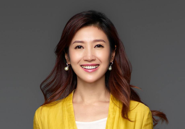 23岁嫁给蒋虎,40岁二婚嫁给刚强;41岁生子夫妻恩爱_腾讯新闻