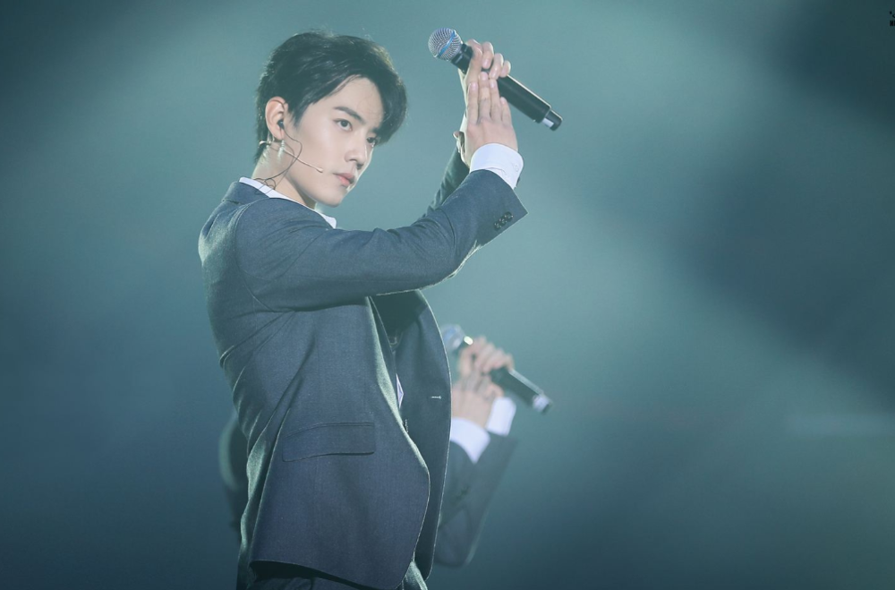 电视台|电视台节目再点评肖战粉丝之疯狂：构成了对大众审美的绑架