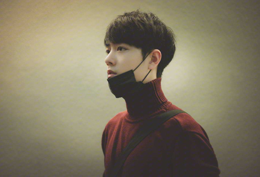 电视台|电视台节目再点评肖战粉丝之疯狂：构成了对大众审美的绑架