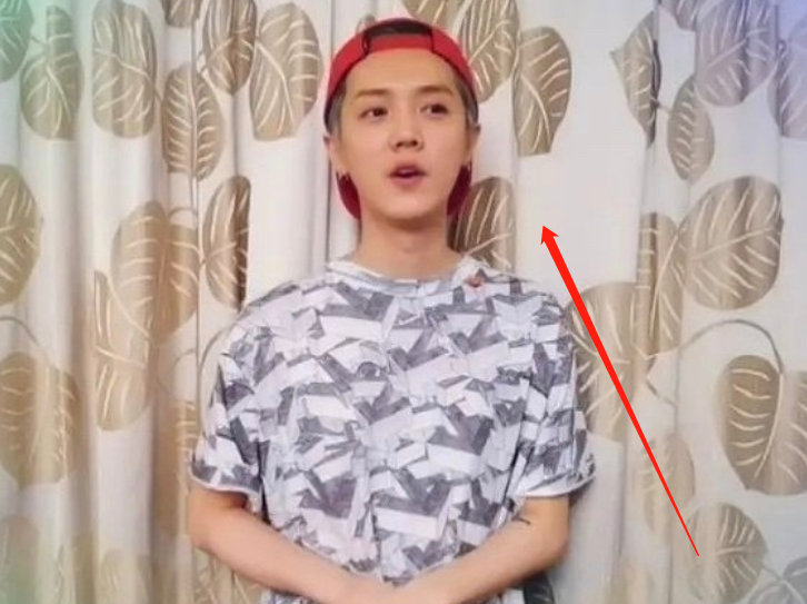 关晓彤|关晓彤鹿晗同款窗帘被热议，大家却关注镜头视角，我似乎明白了啥