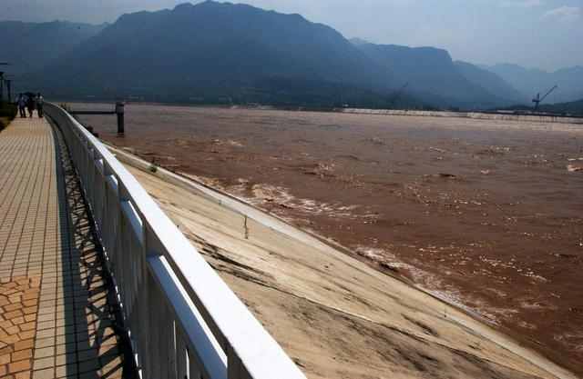 长江|长江最深的地方有多深？