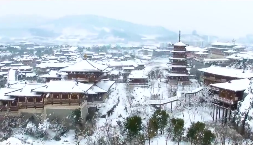吕洞宾|历史上的吕洞宾写诗有多牛？用剑在雪地上写了首诗，流传1000多年