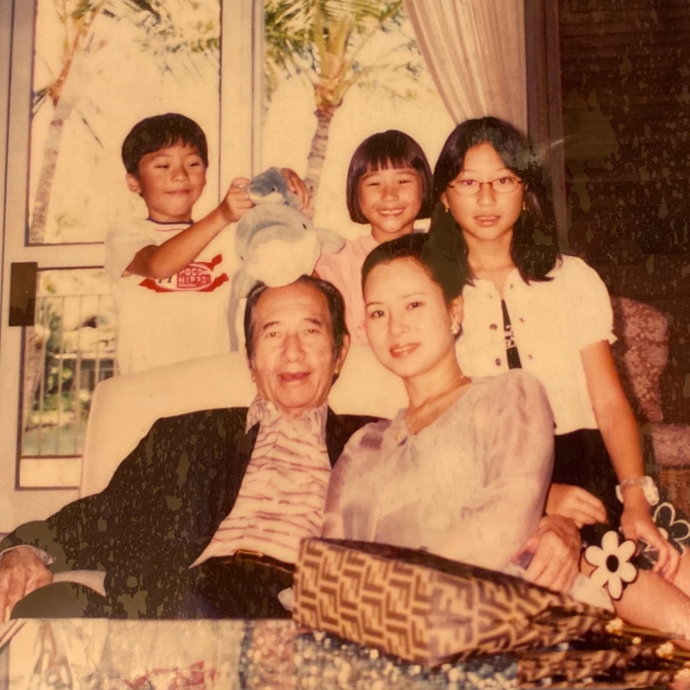 何超莲|做定赌王女婿？何超莲晒窦骁健身照，两人疑似同居