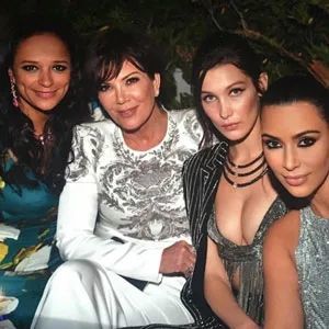 多斯·桑托斯|最不发达国家出了个非洲女首富，靠总统老爹疯狂敛财150亿，败光一个国