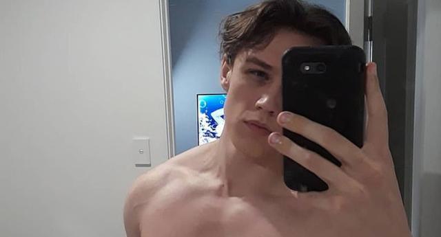 乔治·弗洛伊德|澳洲网红将脸涂黑后录制视频嘲笑美国黑人弗洛伊德，竟获粉丝打赏