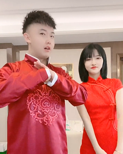 四川可乐还没结婚就飘了?看他对待次惑小仙女的态度,真不知咋想的