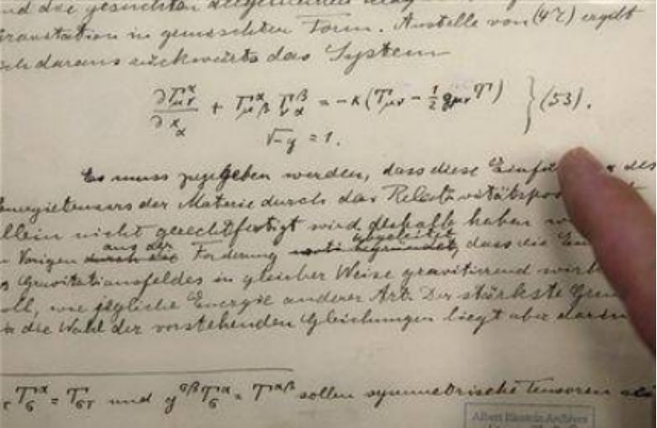 爱因斯坦|爱因斯坦真的是为了世界和平，而亲手烧掉了自己的手稿吗？