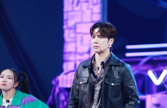 街舞3|《街舞3》即将开播，圈内大神给出预测评价，王一博或处于劣势？