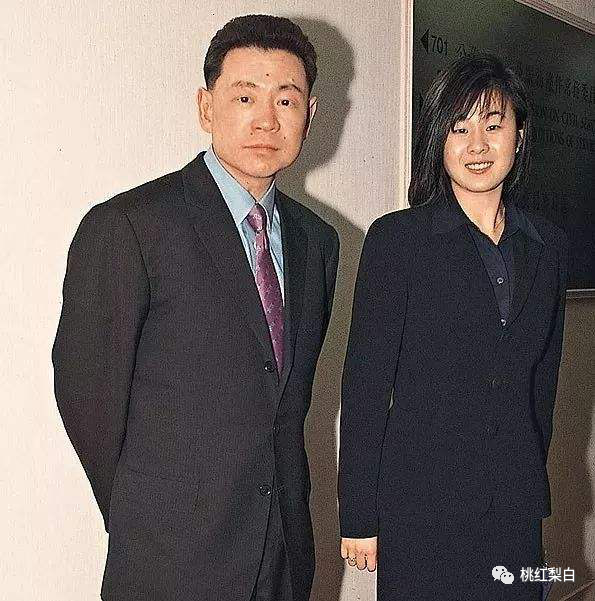 刘銮雄|收割两个千亿富豪，“史上最丑妃”凭什么敢找大刘要2亿分手费？