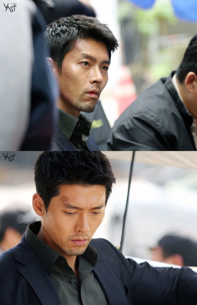 玄彬口罩下胡渣引热议玄彬平时是清爽少年留胡子又man又坏