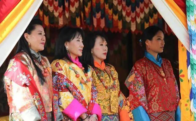 不丹老国王娶同胞四姐妹均皮肤白皙像港星最老的却最受宠