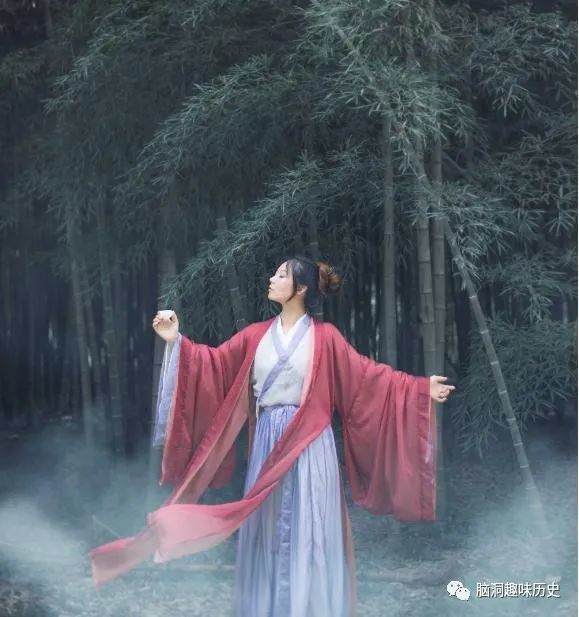 初夏|江南春、初夏、秋词、江雪，四首千古佳作道尽春夏秋冬，意境极美