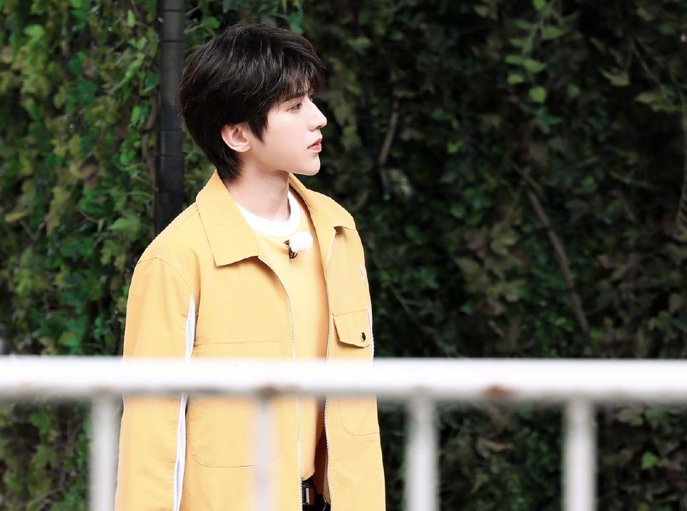 王境泽|蔡徐坤魅力有多大？“真香本人”王境泽奔赴前线只为追蔡徐坤！