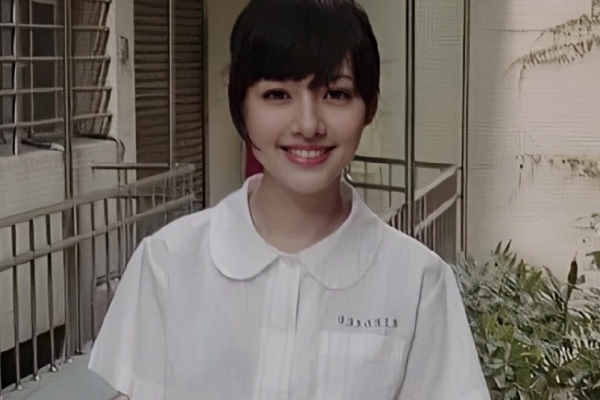 郭碧婷|郭碧婷早年旧照走红！单纯青涩面露自信，网友：难怪向太待见她！