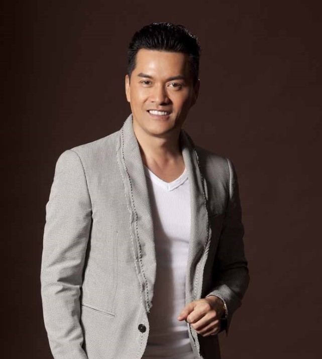 其实吕良伟还有另外的一个身份,那就是吕良伟在生活之中也喜欢玩国画