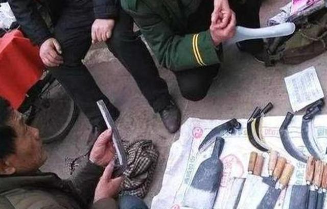 赊刀人|上世纪八九十年代，留下神秘预言的“赊刀人”，究竟是什么人？