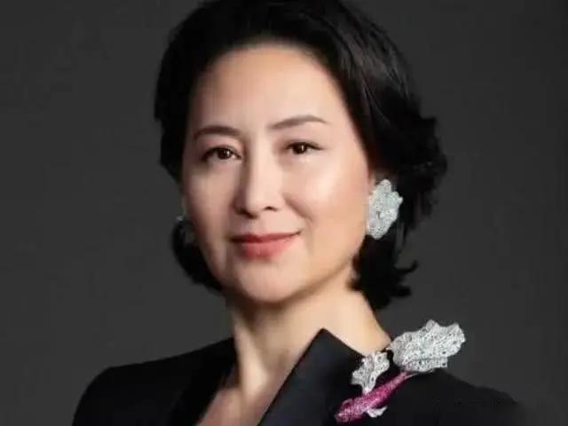 何超琼|“赌后”何超琼：错过陈百强，嫁给许晋亨，如今却孤身无子女