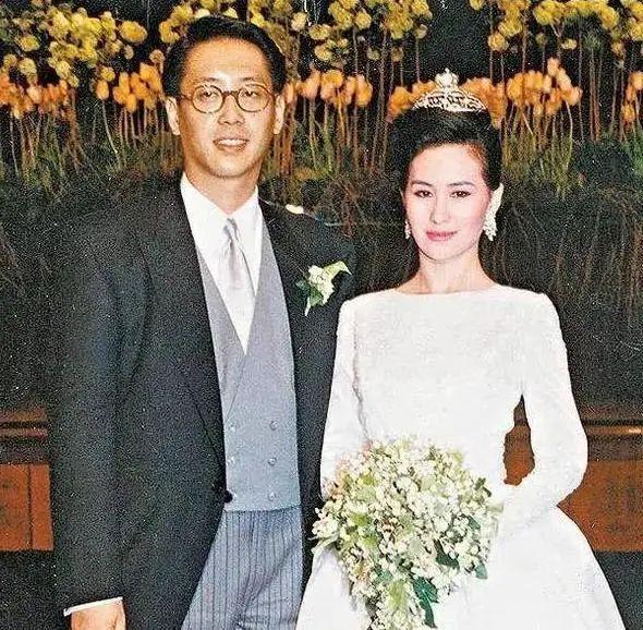 何超琼|“赌后”何超琼：错过陈百强，嫁给许晋亨，如今却孤身无子女