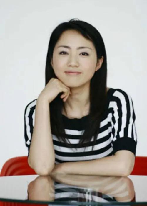 还记得央视气象女神杨丹吗隐婚生子的她过得怎么样