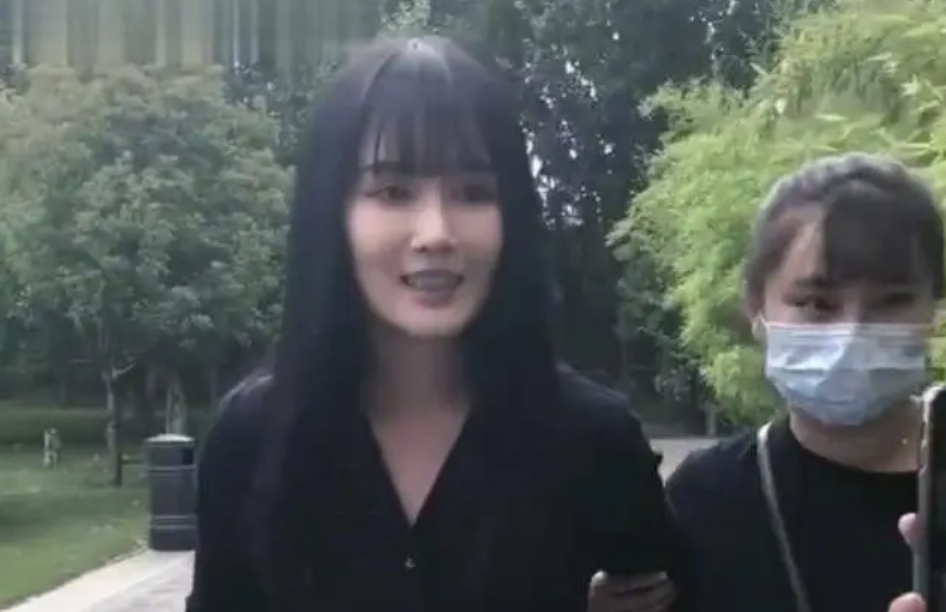 张馨予|赵本山女儿越来越像“张馨予”，连最新上映的电影套路都差不多