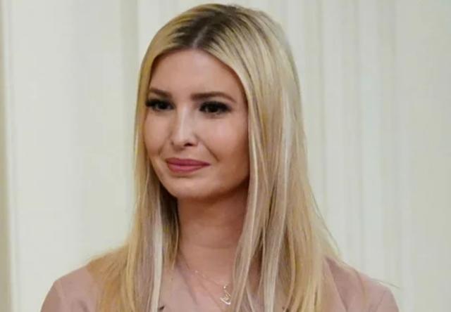 伊万卡·特朗普|为了老爸，伊万卡满面笑容亲自带货，迅速招骂：不道德