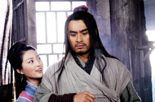 武松|武松杀嫂反映了什么？有人质疑武松打不赢西门庆，可信吗？