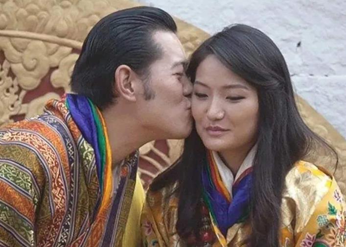 凯特王妃|38岁凯特王妃有魅力！热情融化了雪域美人，佩玛终于开怀大笑