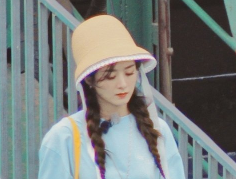 中餐厅|《中餐厅》赵丽颖发文有深意，文中锦鲤天鹅，路人喊话杨超越张艺凡