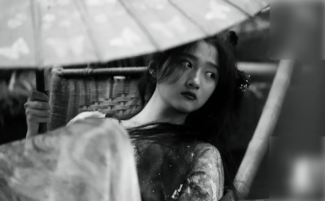 二十不惑|《二十不惑》开播，我却被关晓彤表演秀到了，演技大踏步前进！